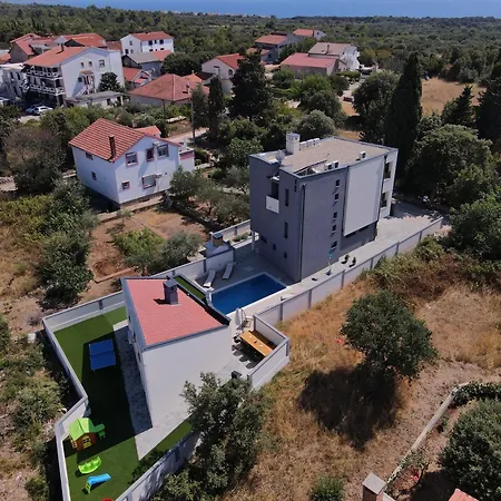 Luxury With A Swimming Pool Petrcane, Zadar - 22839 * 佩特坎内