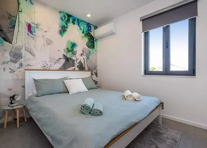 فيلة Luxury With A Swimming Pool Petrcane, Zadar - 22839