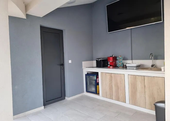 Luxury With A Swimming Pool Petrcane, Zadar - 22839 *